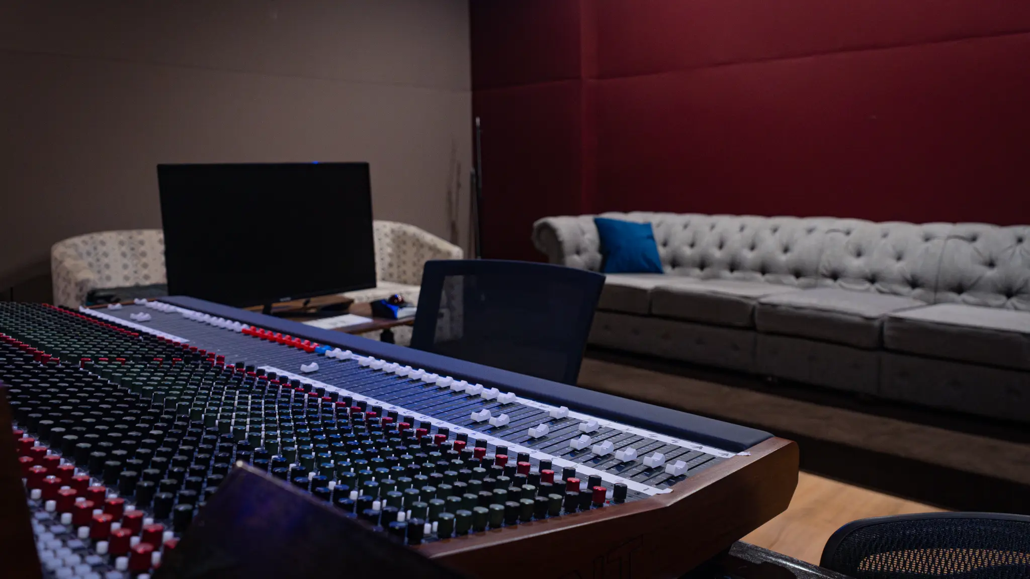 A mixing room at The Recording Club